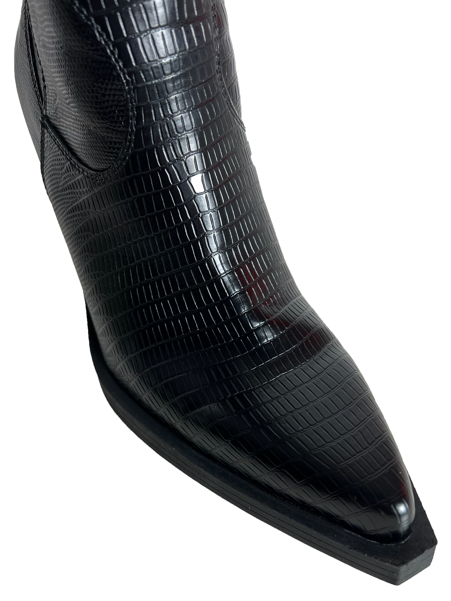 Stiefeletten mit Absatz im Cowboylook